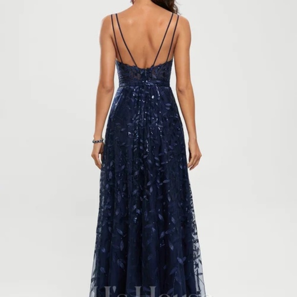 Gorgeous JJ’s house sparkly dark navy prom dress! - Picture 6 of 6